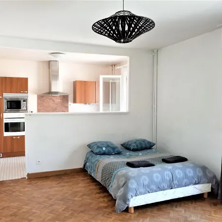 Apartment Entier A 2 Minutes Du Centre