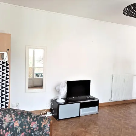 Apartment Entier A 2 Minutes Du Centre