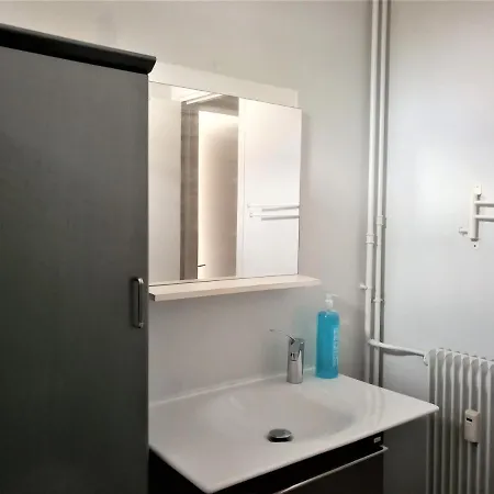 Entier A 2 Minutes Du Centre Apartment Melun